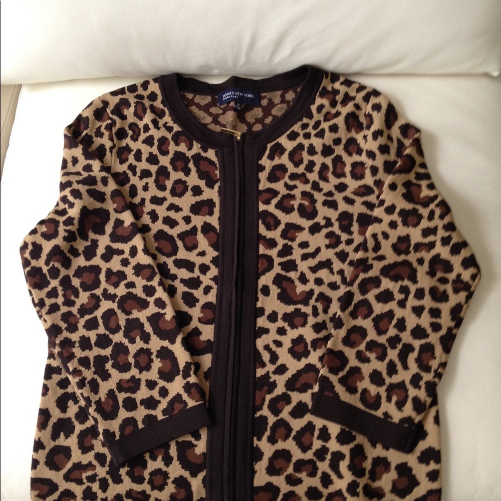 Jacket/Sweater